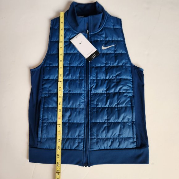 NIKE Therma Synthetic-Fill Running Vest, Small - Picture 12 of 15